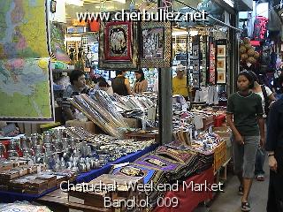 légende: Chatuchak Weekend Market Bangkok 009
qualityCode=raw
sizeCode=half

Données de l'image originale:
Taille originale: 180854 bytes
Temps d'exposition: 1/50 s
Diaph: f/180/100
Heure de prise de vue: 2002:12:21 11:57:45
Flash: non
Focale: 52/10 mm
